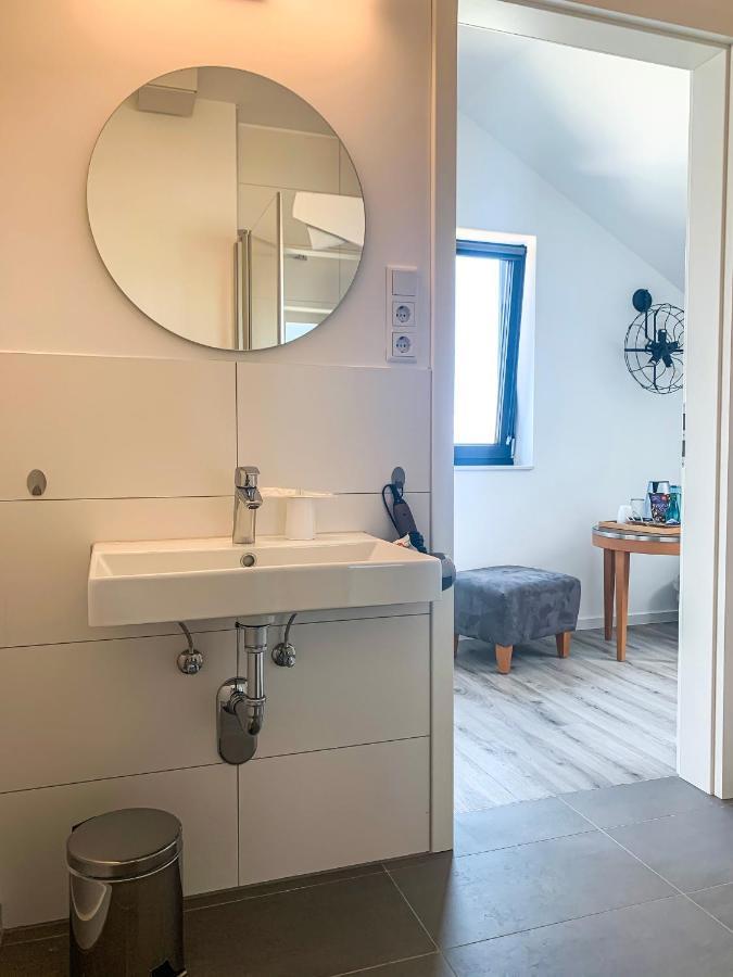 Prima Inn Unterkunft Direkt Ueber Der "Bar Am Minimax" Neuruppin Luaran gambar