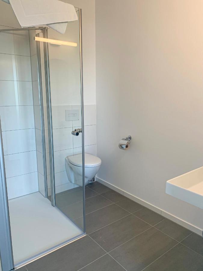 Prima Inn Unterkunft Direkt Ueber Der "Bar Am Minimax" Neuruppin Luaran gambar
