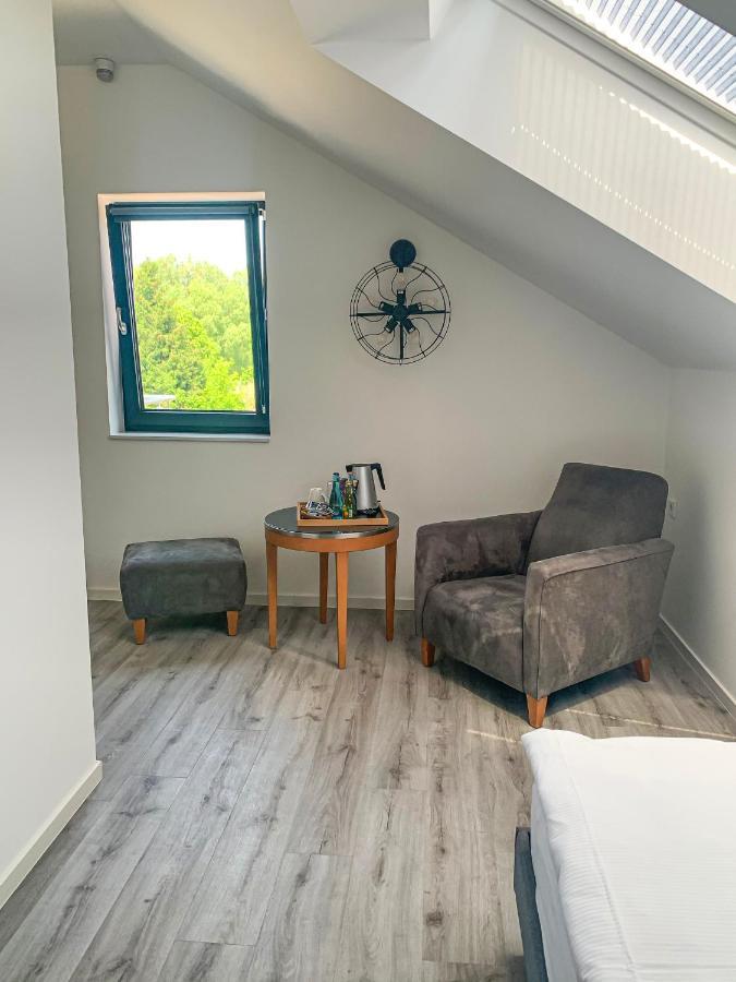 Prima Inn Unterkunft Direkt Ueber Der "Bar Am Minimax" Neuruppin Luaran gambar